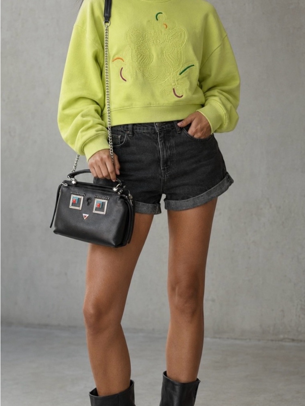 Desigual Lime Green Crewneck Sweatshirt with Subtle Embroidery